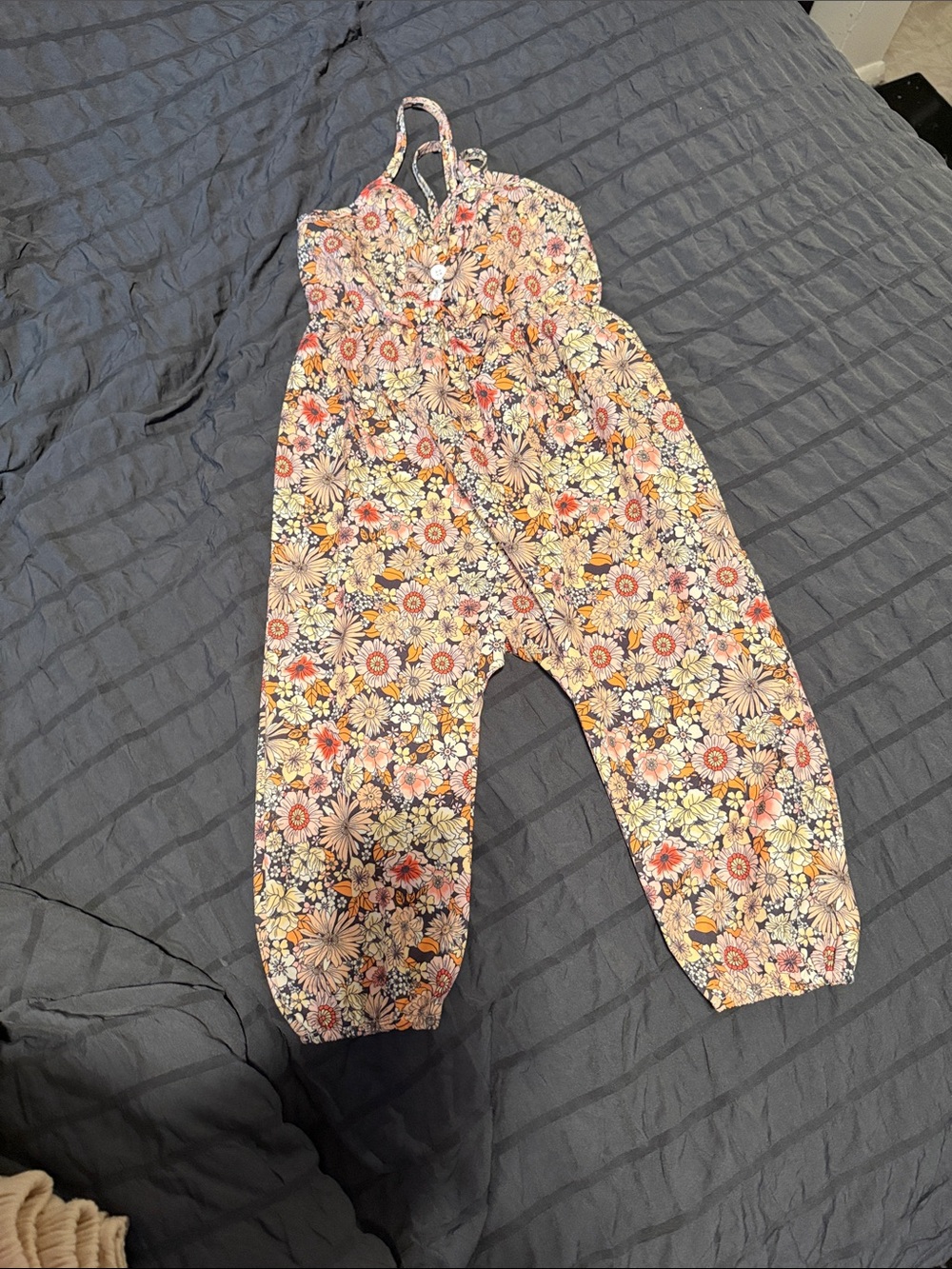 Girls Floral Print Sleeveless Jumpsuit in Multi-Color